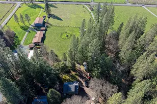 6324 E Evans Creek Rd, Rogue River, OR 97537 - Photo 27