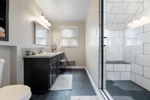 6324 E Evans Creek Rd, Rogue River, OR 97537 - Photo 11