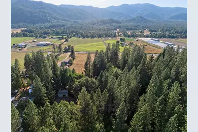 6324 E Evans Creek Road, Rogue River, OR 97537 - Photo 33