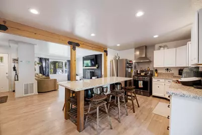 6324 E Evans Creek Road, Rogue River, OR 97537 - Photo 11