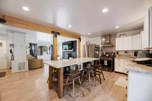 6324 E Evans Creek Rd, Rogue River, OR 97537 - Photo 11