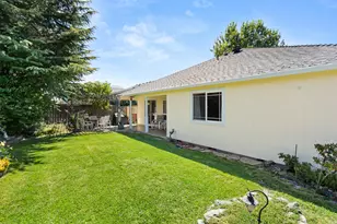 1735 Pearl Eye Ln, Medford, OR 97504 - Photo 25