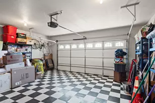 1735 Pearl Eye Ln, Medford, OR 97504 - Photo 27