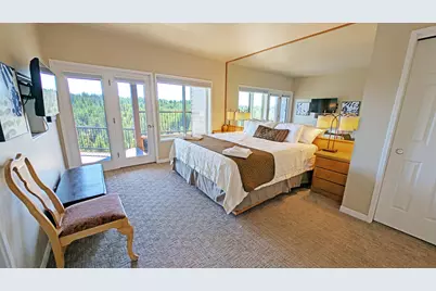 19717 SW Mt Bachelor Drive #328C, Bend, OR 97702 - Photo 5