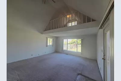 1390 Lakeshore Drive, Klamath Falls, OR 97601 - Photo 3