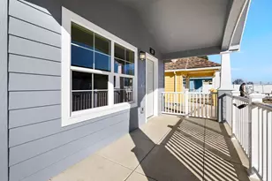 215 New Spirit Way, Medford, OR 97501 - Photo 3