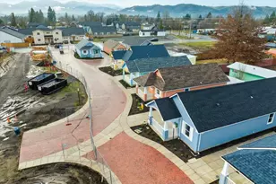 215 New Spirit Way, Medford, OR 97501 - Photo 17