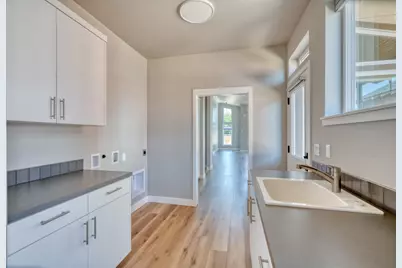 914 NW 19th Street, Redmond, OR 97756 - Photo 29