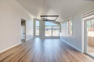 914 NW 19th St, Redmond, OR 97756 - Photo 11