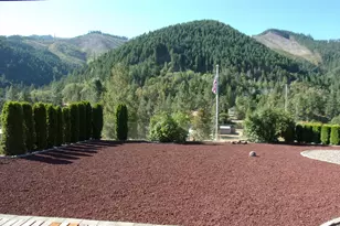 375 Jordan Creek Rd, Riddle, OR 97469 - Photo 5