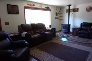 375 Jordan Creek Rd, Riddle, OR 97469 - Photo 15