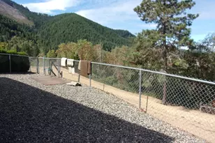 375 Jordan Creek Rd, Riddle, OR 97469 - Photo 9