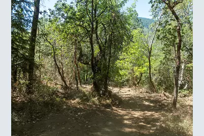 7827 Rogue River Highway, Grants Pass, OR 97527 - Photo 19