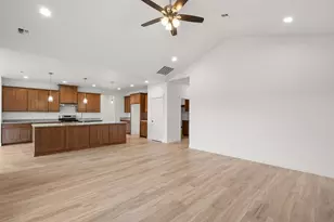 2749 Pronghorn Ln, Medford, OR 97504 - Photo 17