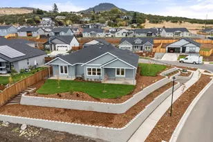 2749 Pronghorn Ln, Medford, OR 97504 - Photo 39