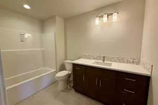 61409 SE Daybreak Ct, Bend, OR 97702 - Photo 17