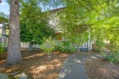 2130 Siskiyou Boulevard, Ashland, OR 97520 - Photo 39