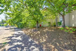 2130 Siskiyou Blvd, Ashland, OR 97520 - Photo 35