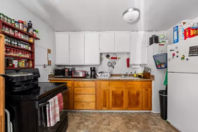 214 N Peach Street, Medford, OR 97501 - Photo 9