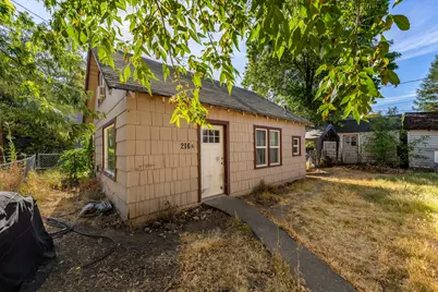 214 N Peach Street, Medford, OR 97501 - Photo 5