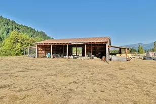 4240 Lakeshore Dr, Selma, OR 97538 - Photo 9