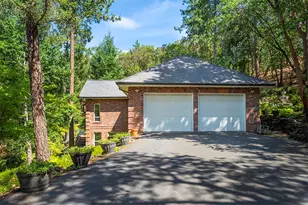 855 Wells Fargo Loop, Jacksonville, OR 97530 - Photo 9