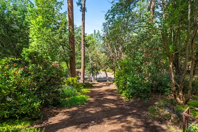 855 Wells Fargo Loop, Jacksonville, OR 97530 - Photo 59