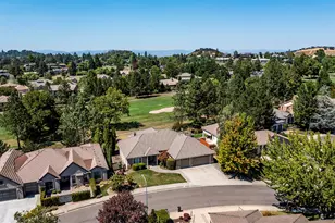 250 Briarwood Ln, Medford, OR 97504 - Photo 25