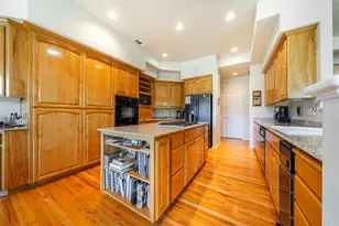 250 Briarwood Ln, Medford, OR 97504 - Photo 27