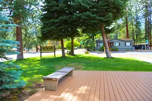 61040 S Queens Dr, Bend, OR 97702 - Photo 35