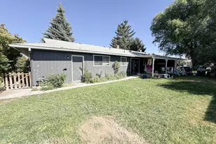 297 SE Fairview St, Prineville, OR 97754 - Photo 11