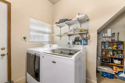 416 NW Pleasant View Drive, Grants Pass, OR 97526 - Photo 25