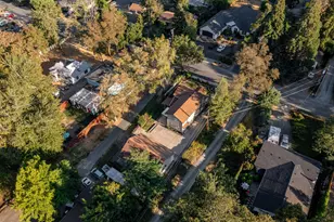 416 NW Pleasant View Dr, Grants Pass, OR 97526 - Photo 35