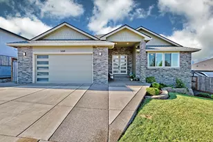 3268 Sky Wy, Medford, OR 97504 - Photo 1