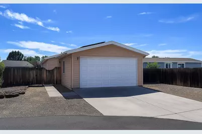 834 NE Paiute Court, Redmond, OR 97756 - Photo 1