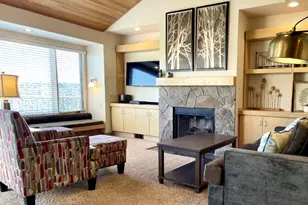 1978 Redtail Hawk Dr, Redmond, OR 97756 - Photo 7