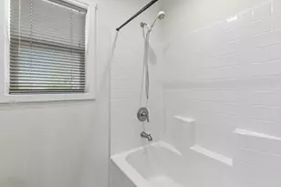 1182 E Justice Rd, Central Point, OR 97502 - Photo 17