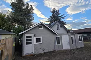 214 Stark St, Medford, OR 97504 - Photo 15