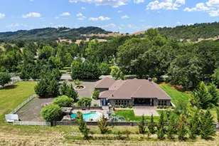 1025 Echo Dr, Roseburg, OR 97470 - Photo 117