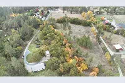 351 Oxyoke Road, Grants Pass, OR 97526 - Photo 35