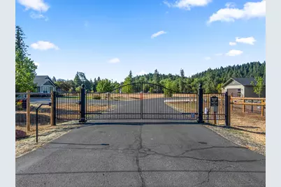 597 E Forks Circle #21, Cave Junction, OR 97523 - Photo 1