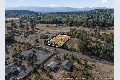 597 E Forks Circle #21, Cave Junction, OR 97523 - Photo 15