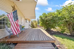 1437 NE Brown Dr, Madras, OR 97741 - Photo 3