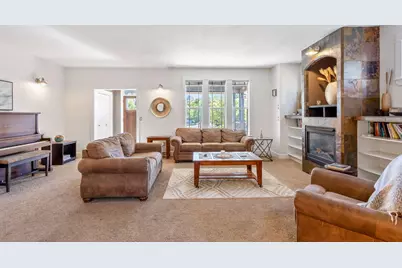 2424 NW Summerhill Drive, Bend, OR 97703 - Photo 7