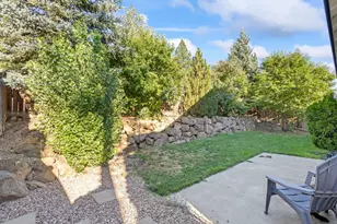 2424 NW Summerhill Dr, Bend, OR 97703 - Photo 35
