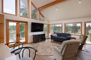 22310 Sweetgrass Dr, Bend, OR 97702 - Photo 39