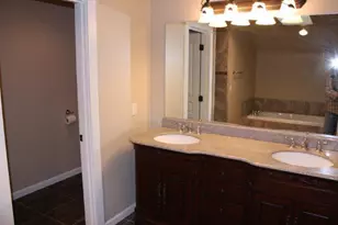 440 N 4th St, Jacksonville, OR 97530 - Photo 33