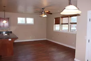 440 N 4th St, Jacksonville, OR 97530 - Photo 13