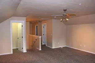 440 N 4th St, Jacksonville, OR 97530 - Photo 27