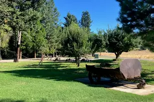 377 Pelton Ln, Gold Hill, OR 97525 - Photo 3